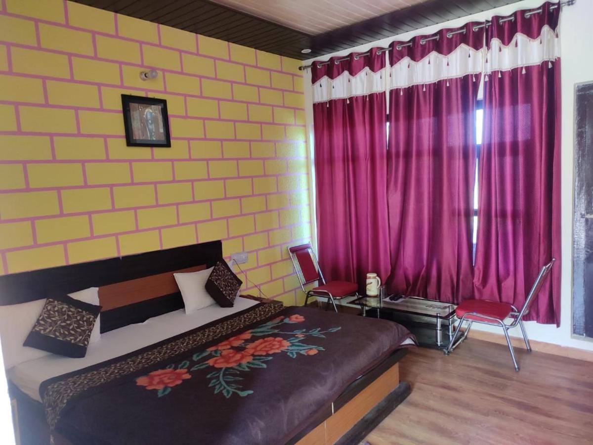 Hotel Deepraj, Kausani Exteriér fotografie