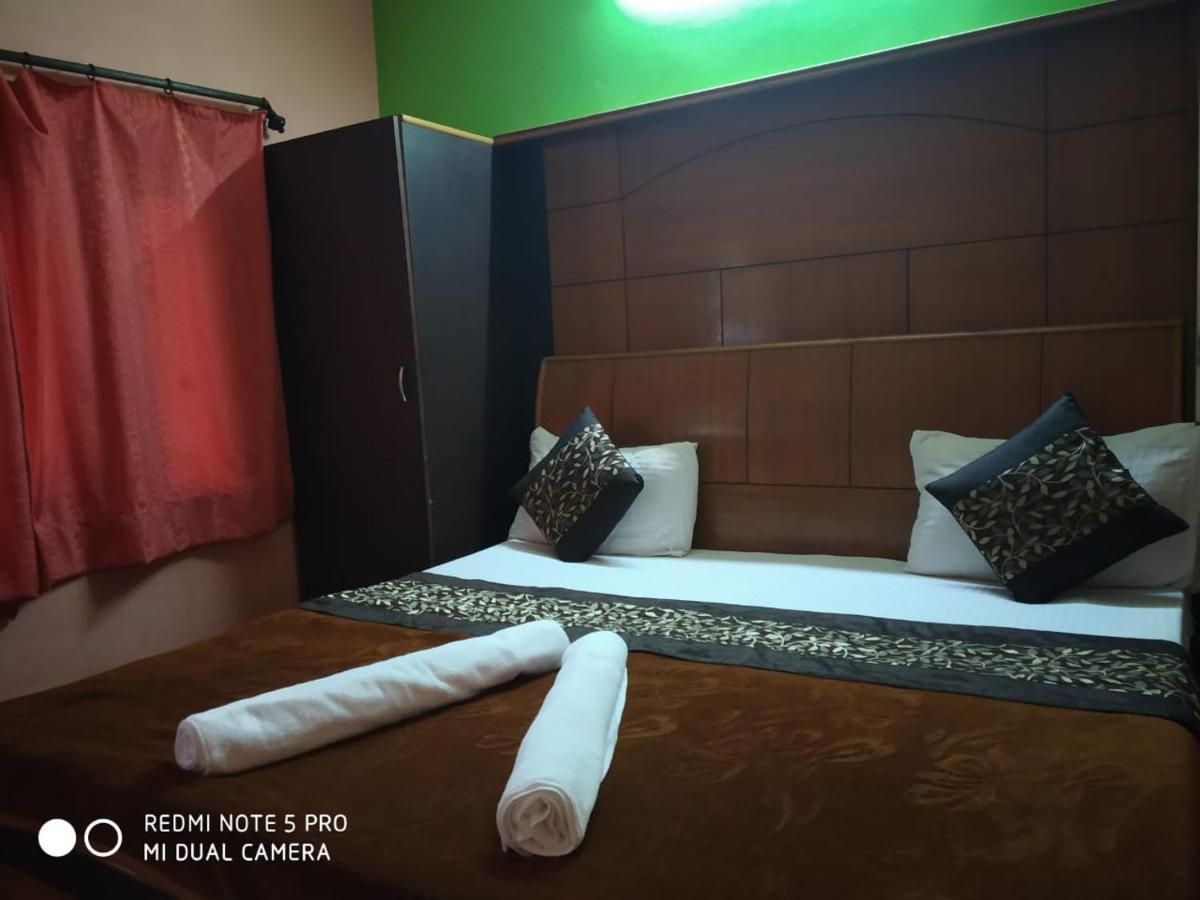 Hotel Deepraj, Kausani Exteriér fotografie